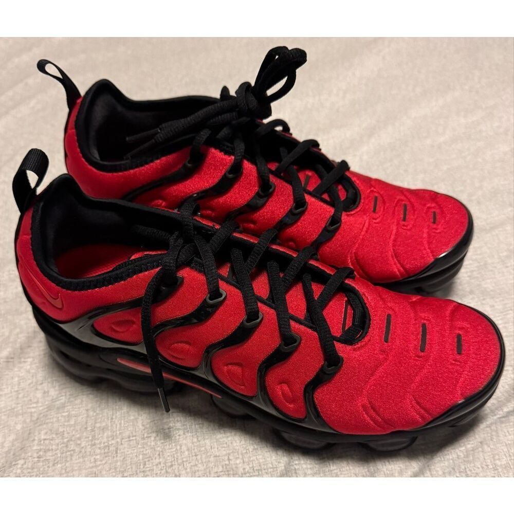 Nike Air Size 8.5 VaporMax Plus University Red Men New CU4863-600